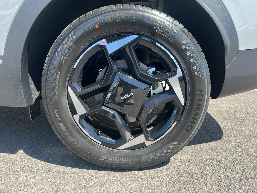New 2026 Kia Sportage EX image 7