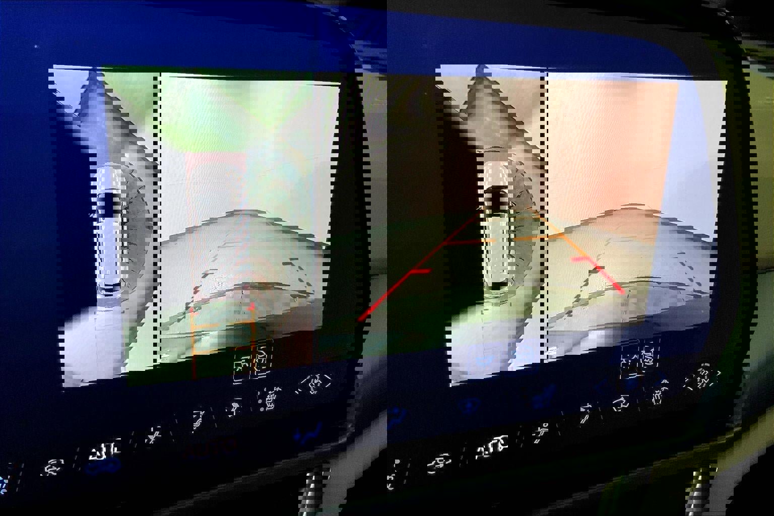 Used 2025 Chevrolet Equinox EV LT FWD image 21