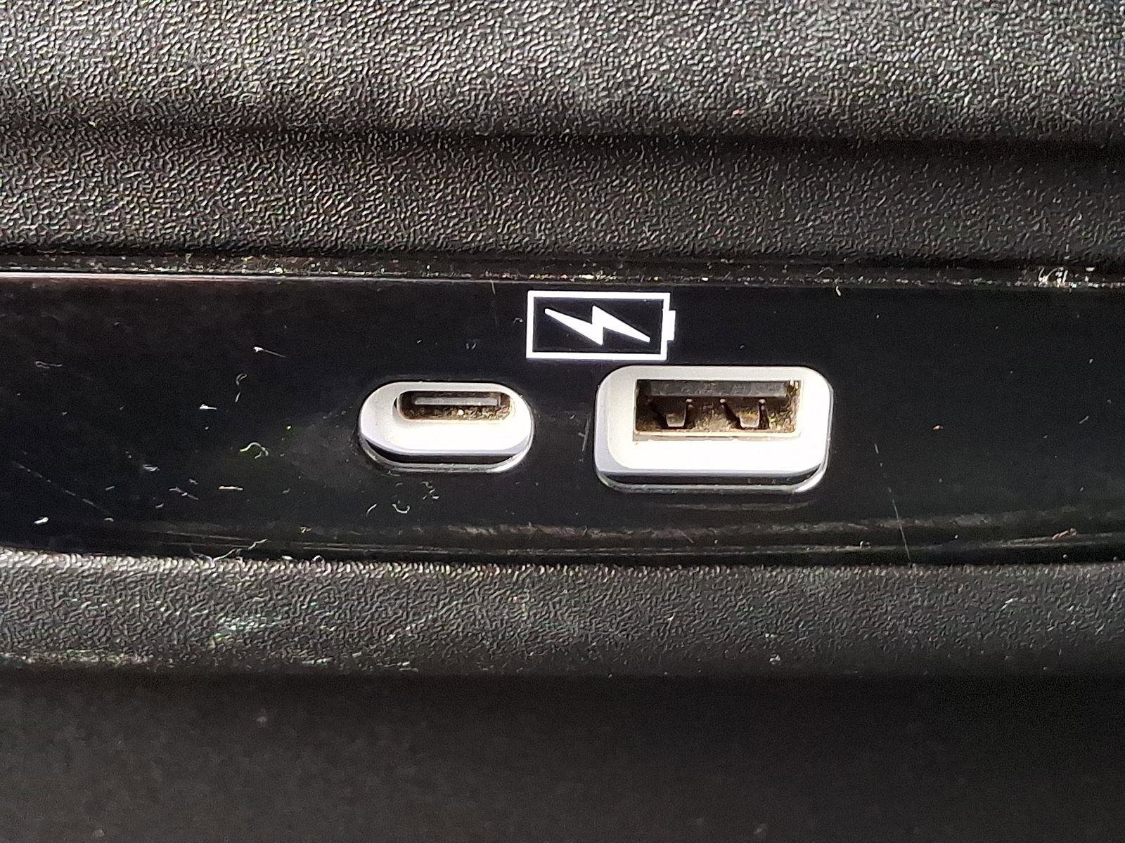 Certified 2021 Chrysler Pacifica Limited image 12