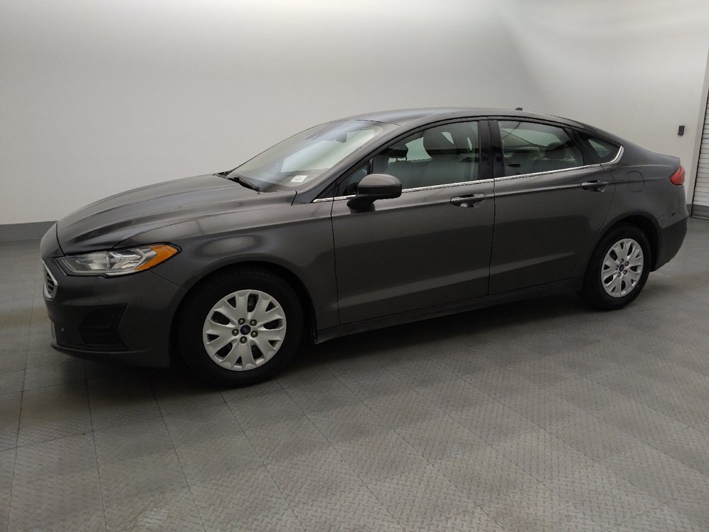 Used 2020 Ford Fusion S FWD image 2