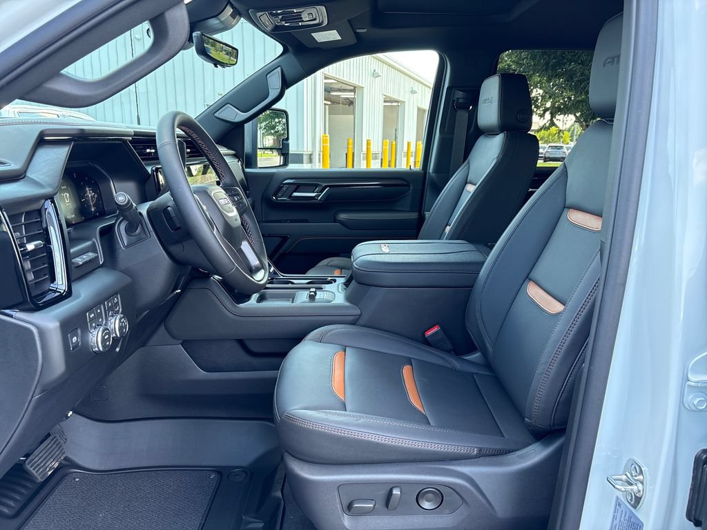 New 2026 GMC Sierra 2500 AT4 w/ AT4 Premium Plus Package AWD/4WD image 13