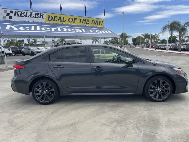 Used 2025 Toyota Corolla SE w/ SE Premium Package FWD image 9