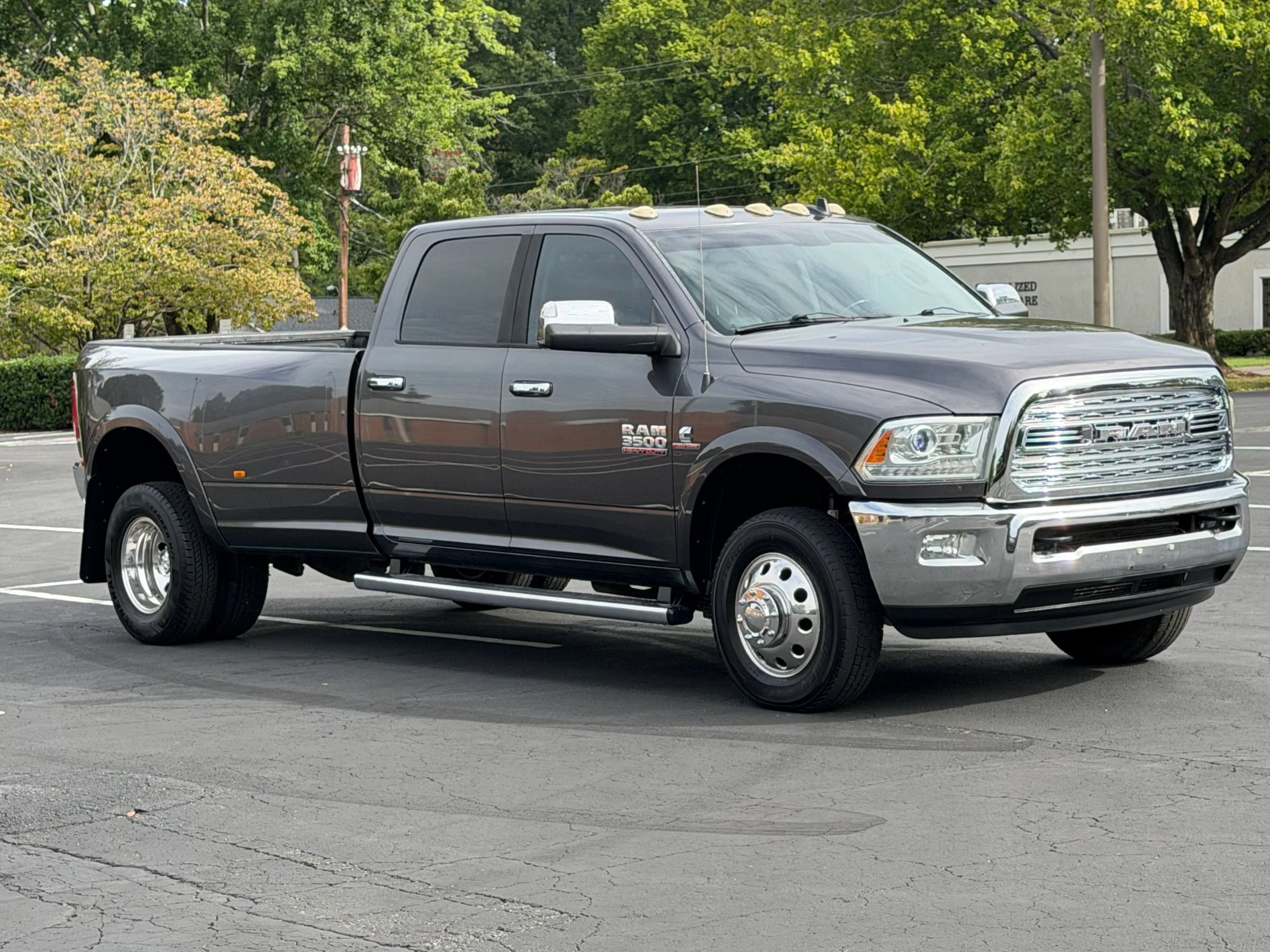 Used 2015 RAM 3500 Laramie AWD/4WD image 4
