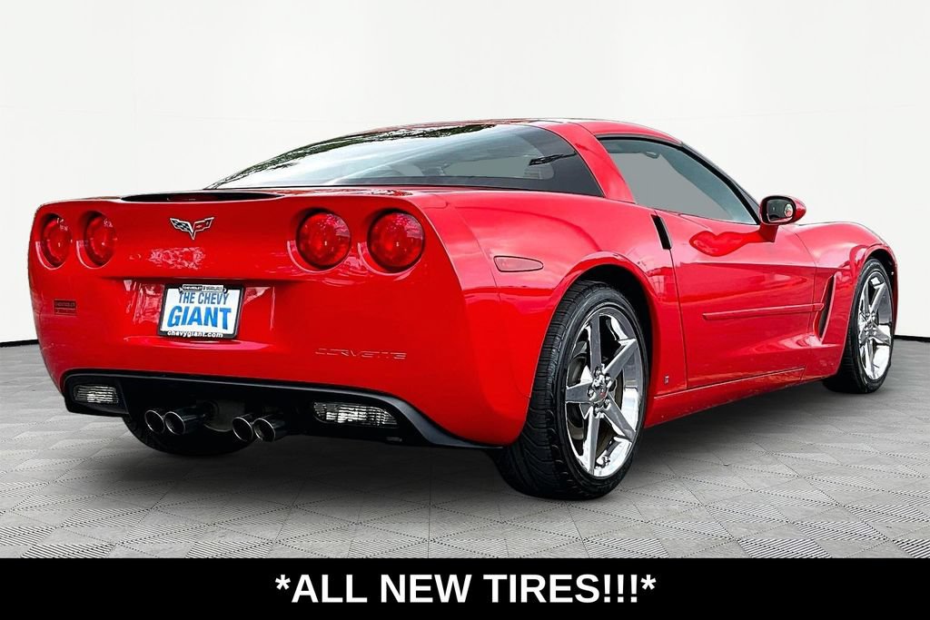 Used 2007 Chevrolet Corvette Coupe w/ Preferred Equipment Group RWD image 6