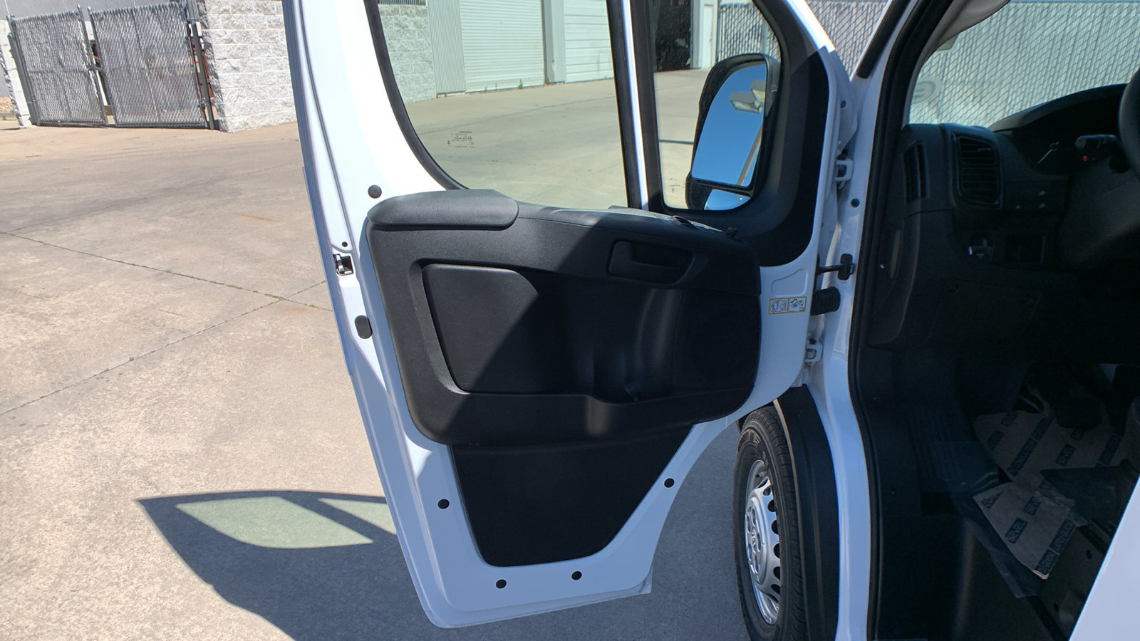 New 2026 RAM ProMaster 2500 w/ Convenience Group FWD image 11