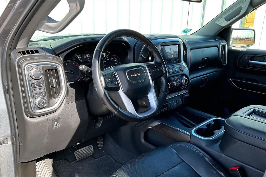 Used 2021 GMC Sierra 1500 SLT image 16