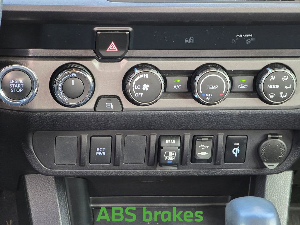 Used 2019 Toyota Tacoma TRD Sport AWD/4WD image 20
