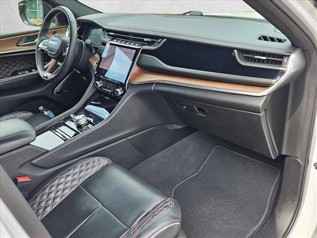 Used 2023 Jeep Grand Cherokee L Summit w/ Advanced Protech Group IV image 23