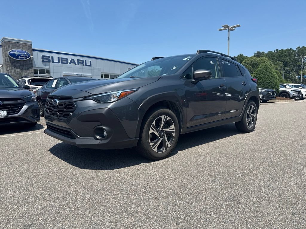 Used 2024 Subaru Crosstrek 2.0i Premium AWD/4WD image 2