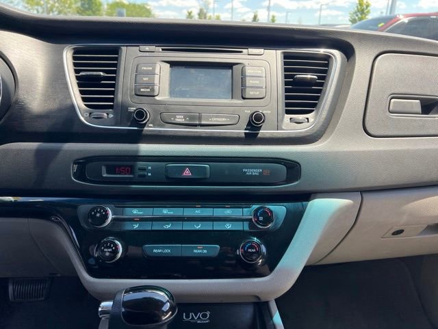 Used 2016 Kia Sedona LX w/ LX Convenience Package FWD image 16