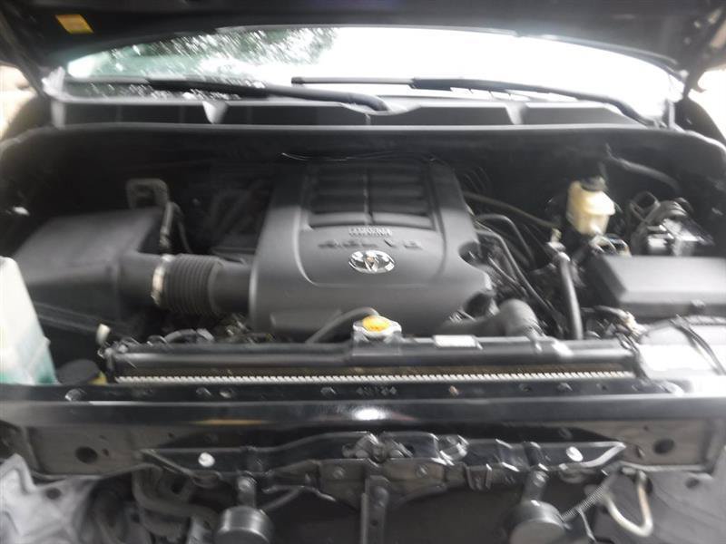 Used 2011 Toyota Tundra 2WD CrewMax w/ Tow Pkg image 24