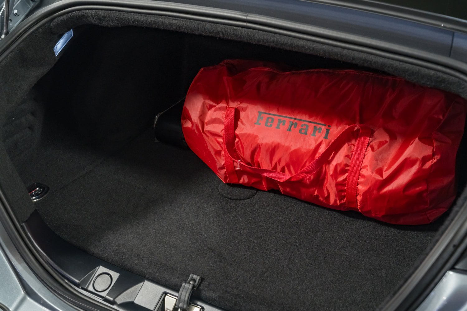 Used 2022 Ferrari Roma RWD image 42
