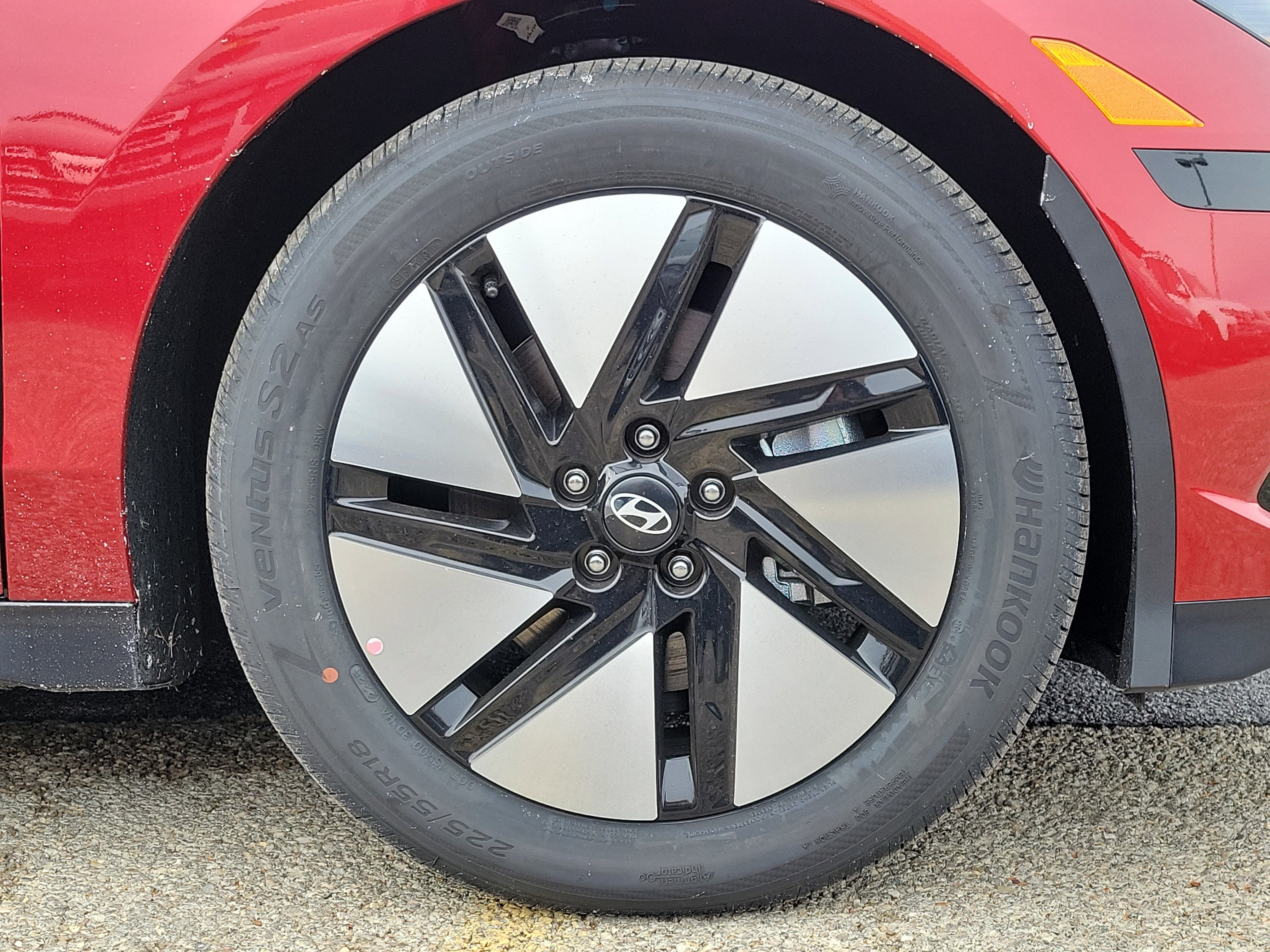 New 2025 Hyundai Ioniq 6 SE image 5