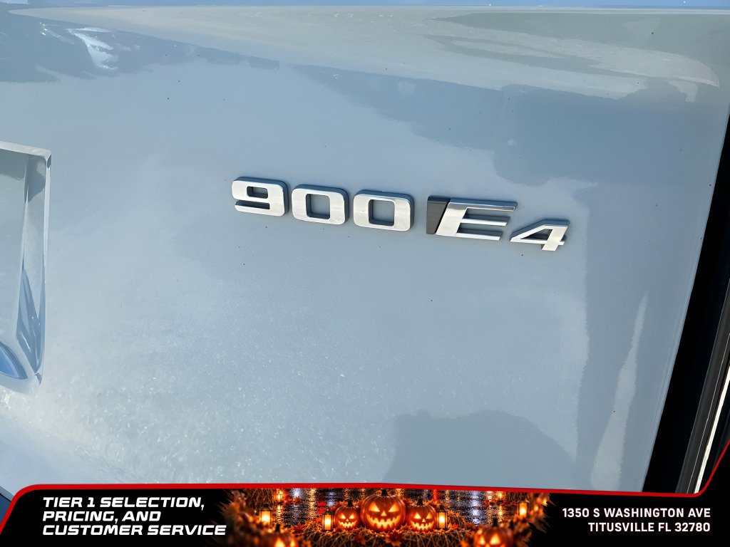 Used 2026 Cadillac Vistiq Sport w/ LPO, Floor Liner Package AWD/4WD image 44