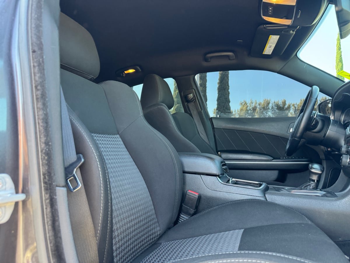 Used 2019 Dodge Charger GT w/ Performance Handling Group RWD image 19