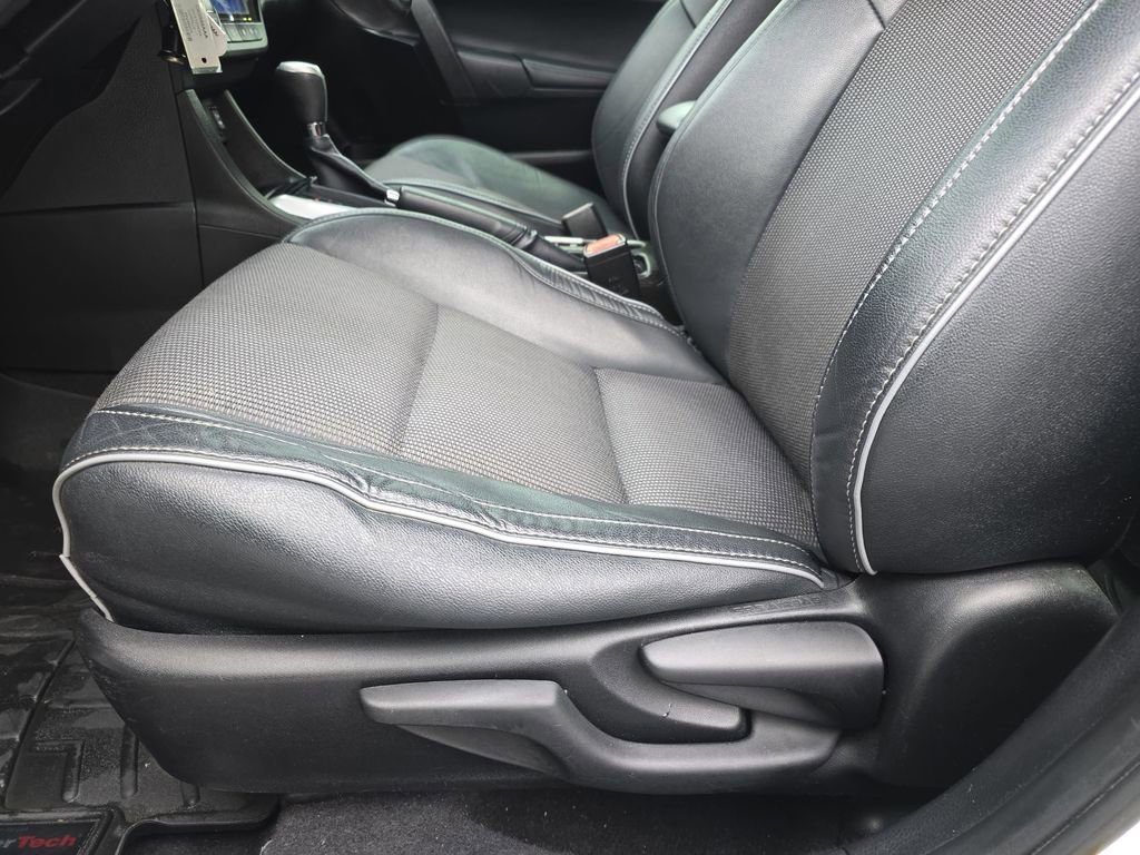 Used 2015 Toyota Corolla L image 29