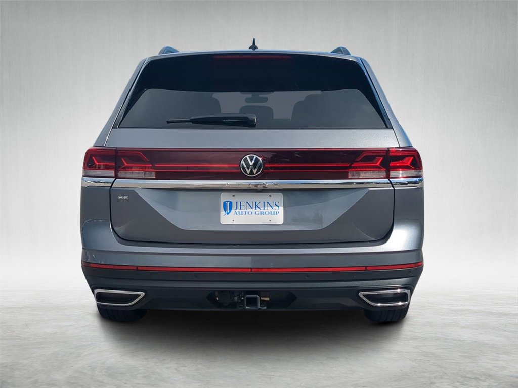 Used 2025 Volkswagen Atlas SE image 4