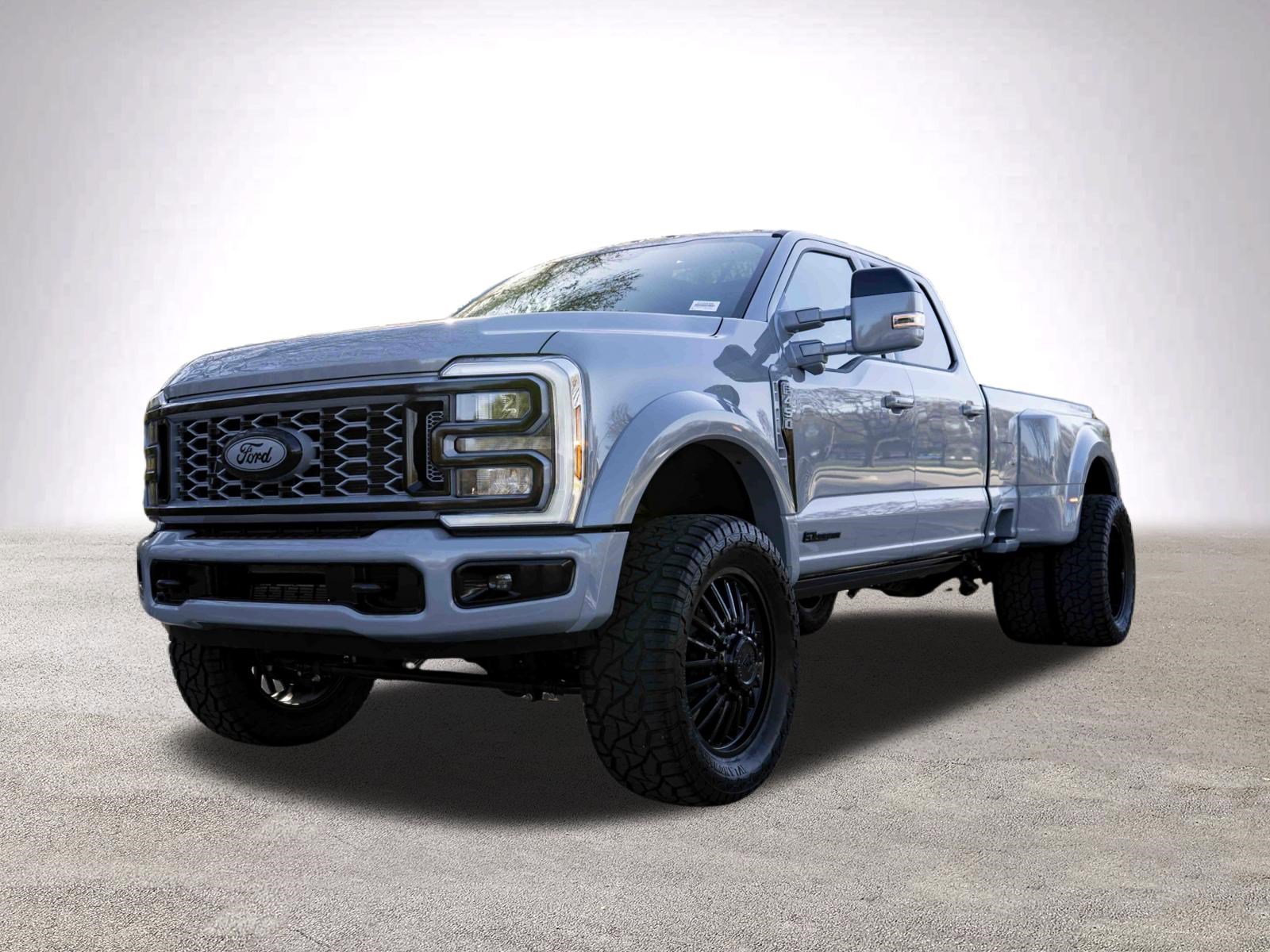 Used 2026 Ford F450 Lariat AWD/4WD image 5