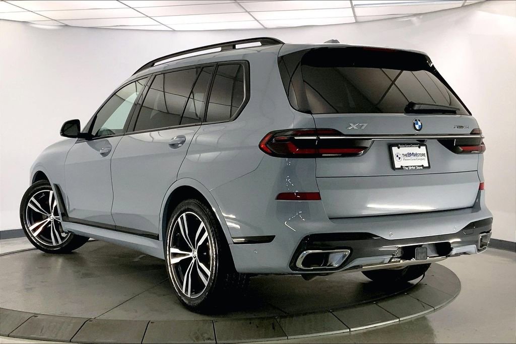 Certified 2025 BMW X7 xDrive40i w/ M Sport Package image 10