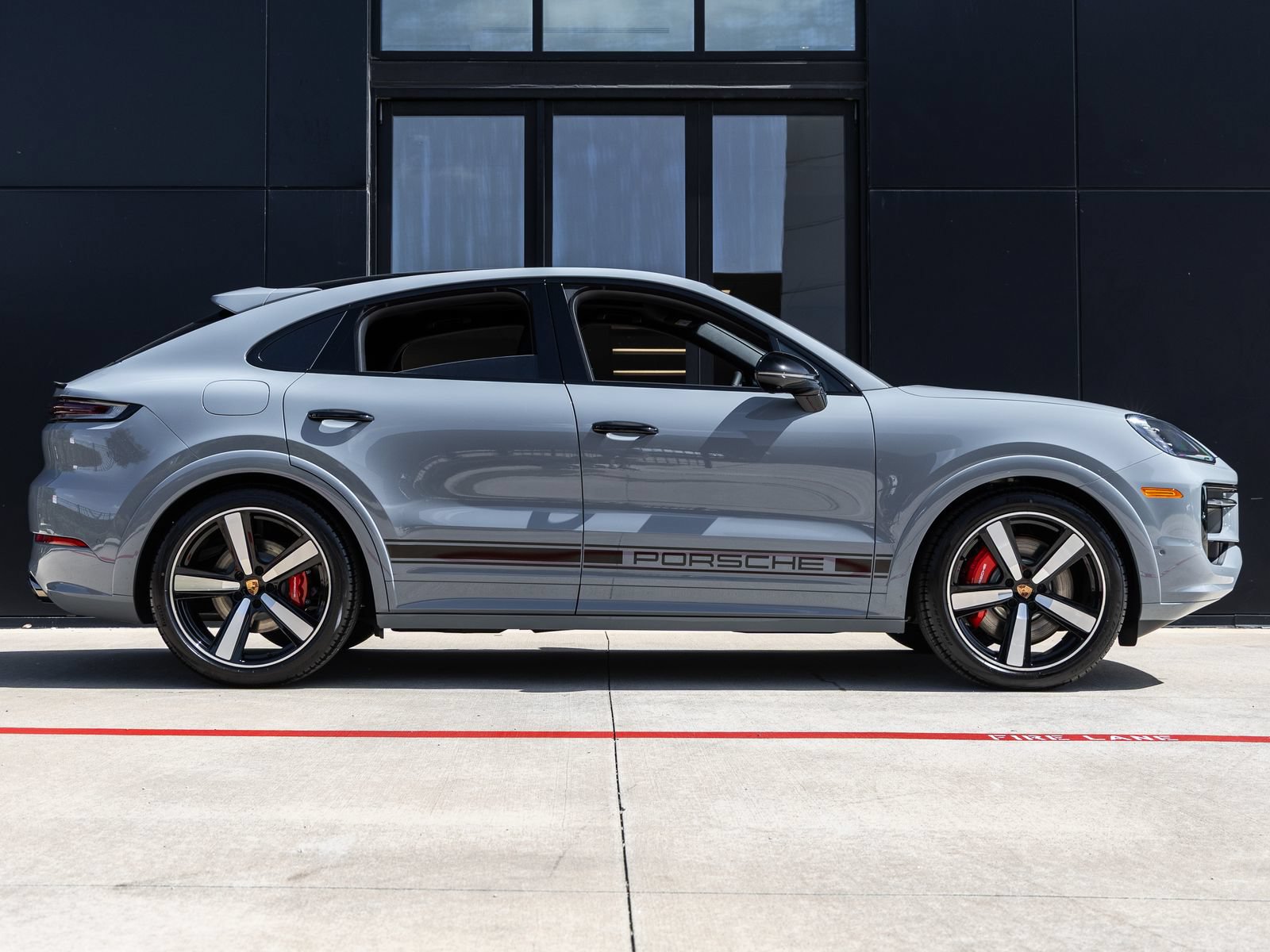 New 2026 Porsche Cayenne S AWD/4WD image 12