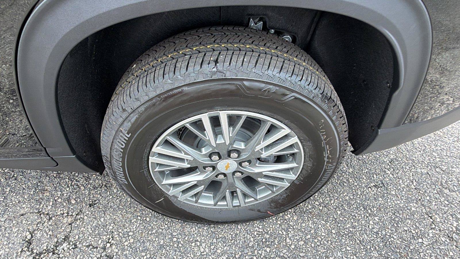 New 2026 Chevrolet Traverse LT FWD image 12