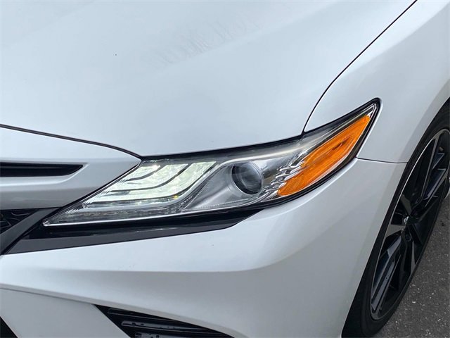 Used 2020 Toyota Camry XSE image 5