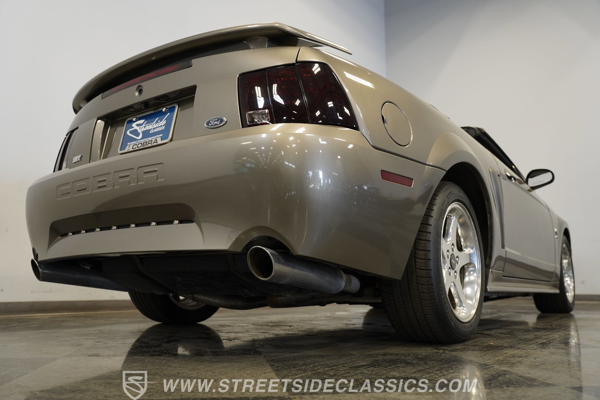 Used 2001 Ford Mustang Cobra RWD image 30