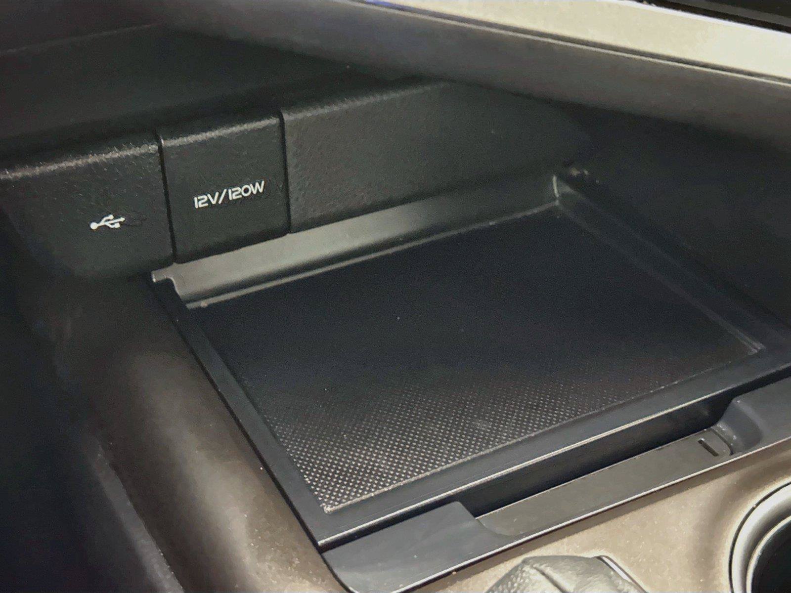 Certified 2022 Toyota Camry SE FWD image 24