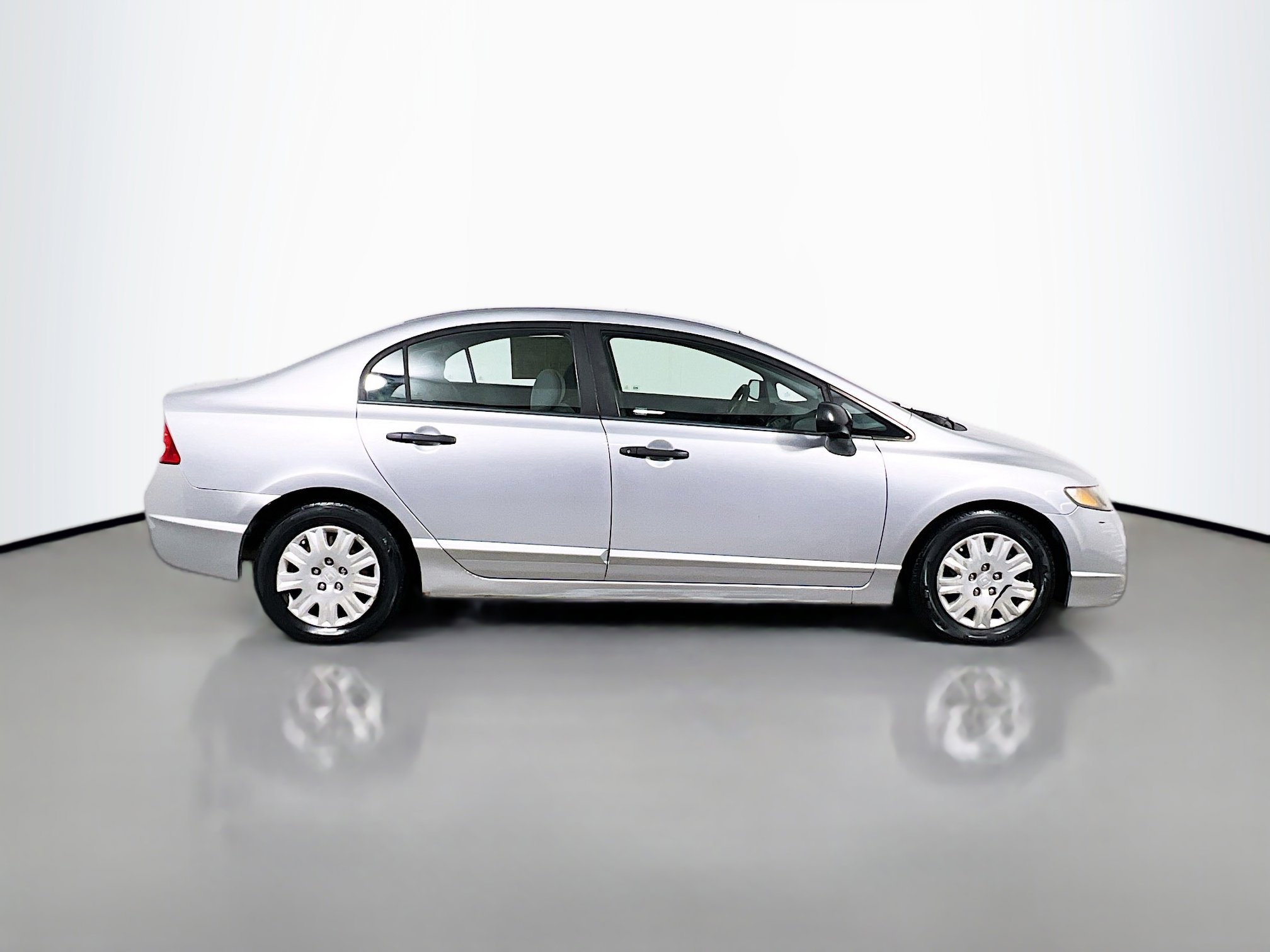 Used 2010 Honda Civic DX-VP image 3
