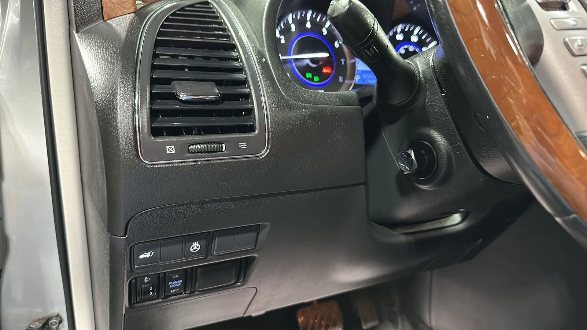 Used 2019 INFINITI QX80 Luxe image 33