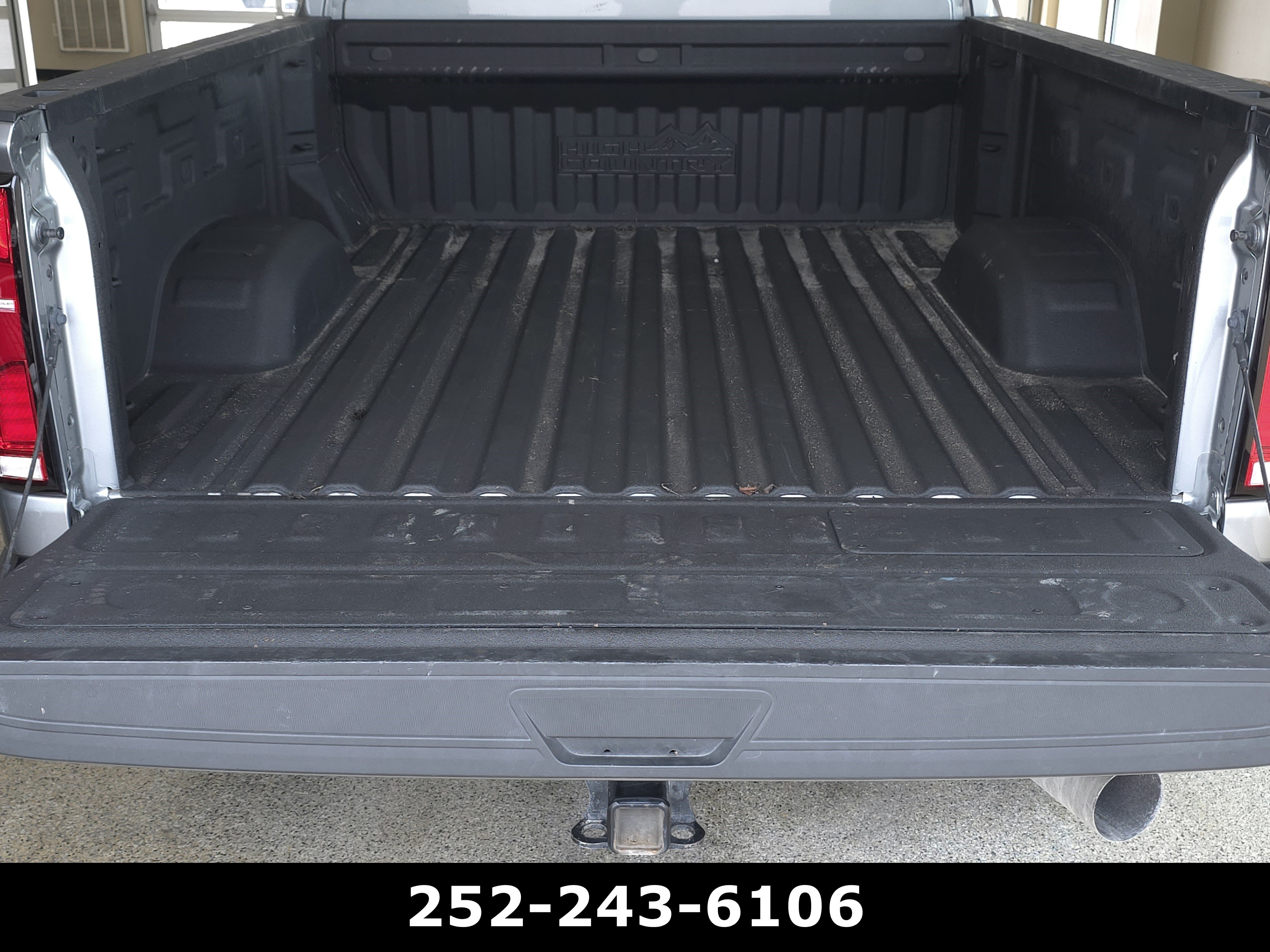 Used 2024 Chevrolet Silverado 2500 High Country w/ Technology Package AWD/4WD image 29