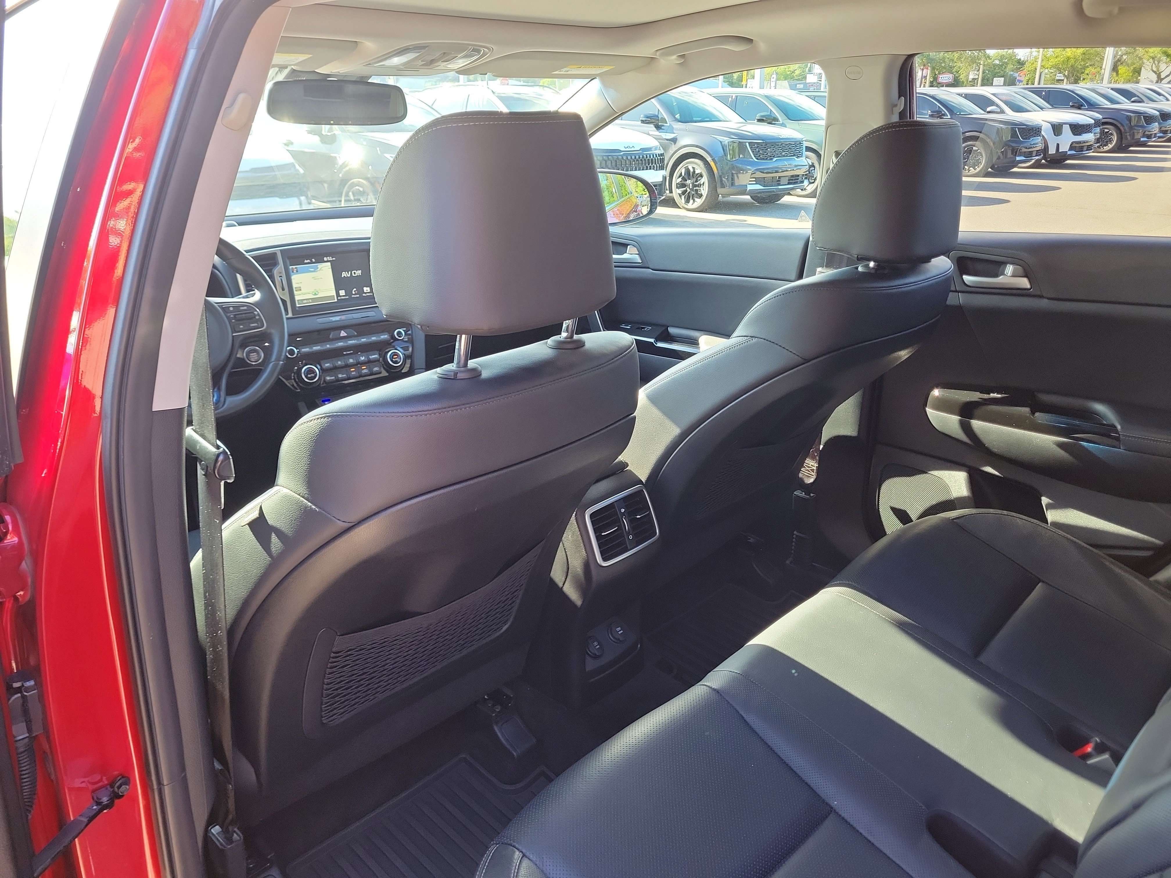 Used 2018 Kia Sportage EX w/ EX Technology Package FWD image 17