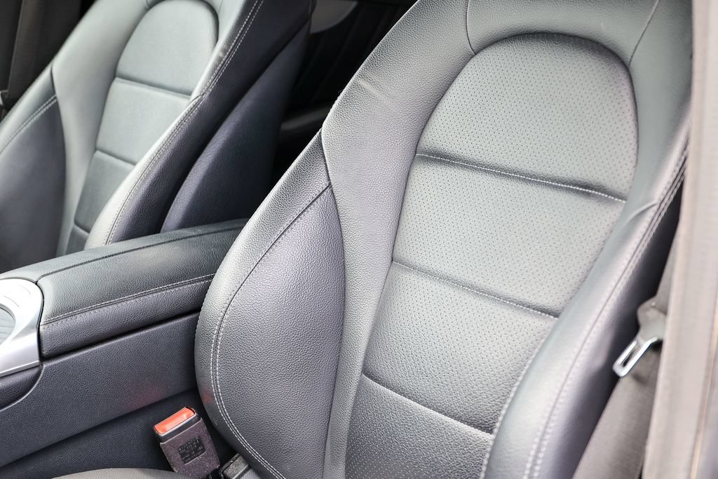 Used 2019 Mercedes-Benz GLC 300 4MATIC Coupe image 36