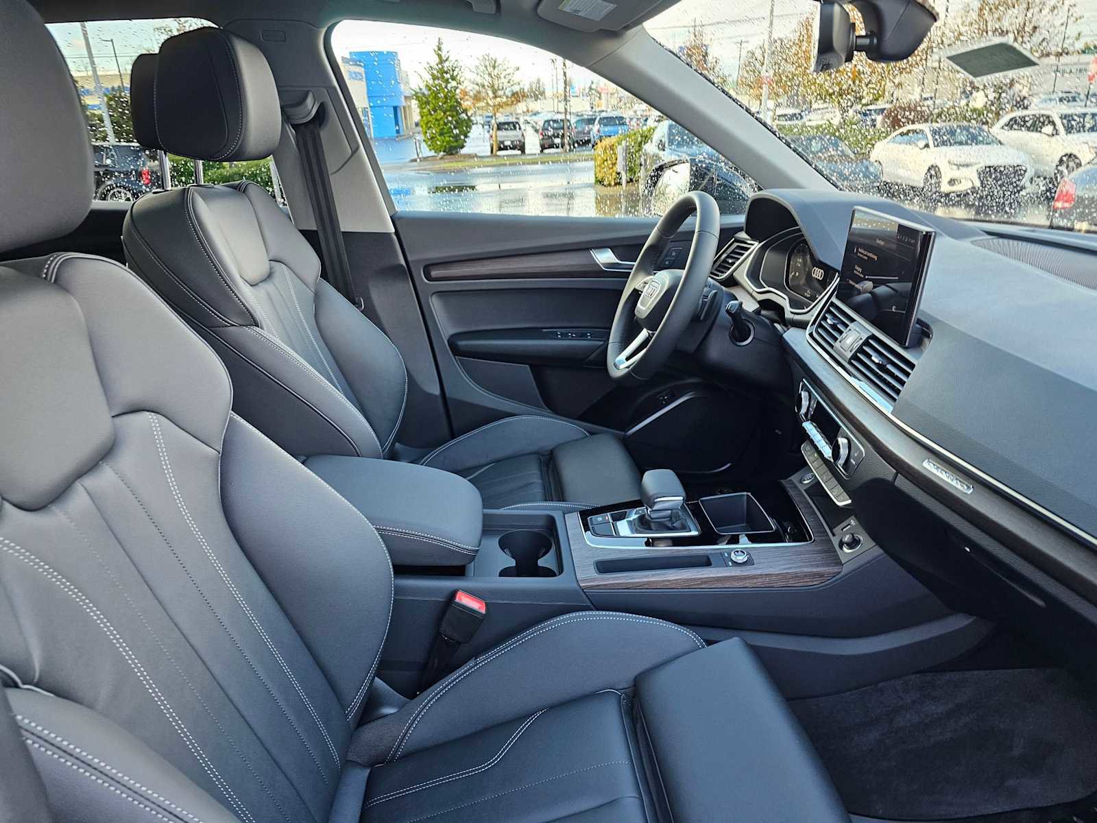 New 2025 Audi Q5 e Premium image 11
