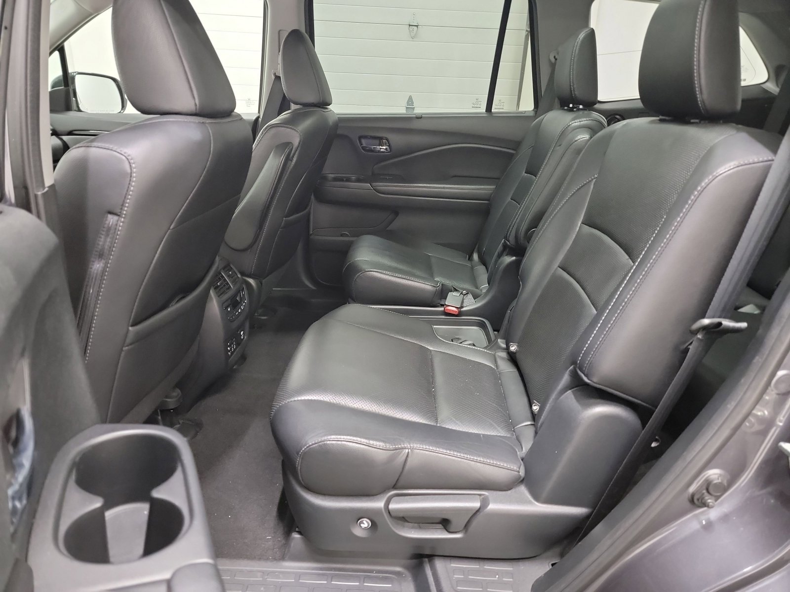 Used 2017 Honda Pilot Elite image 28