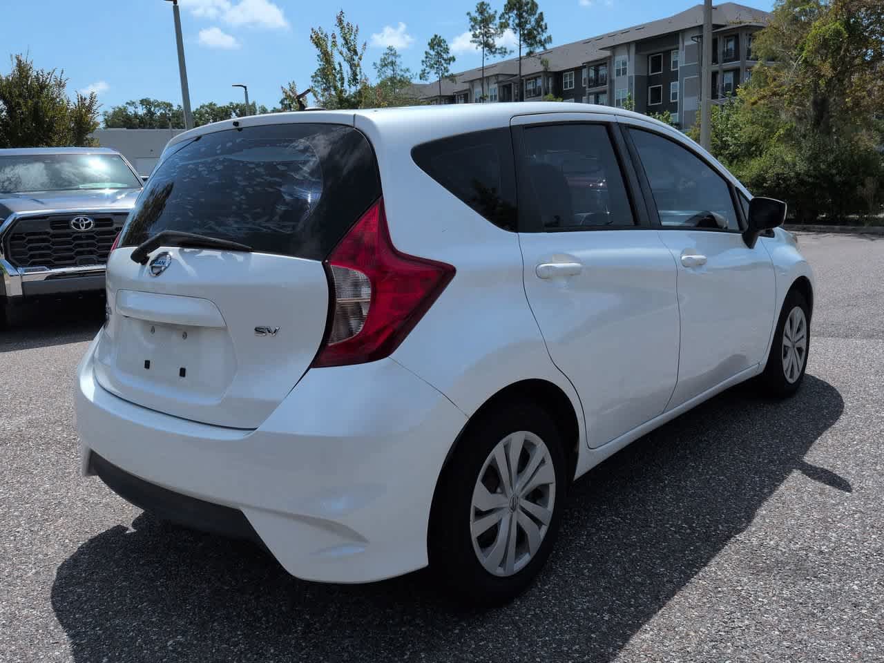 Used 2017 Nissan Versa Note SV FWD image 6