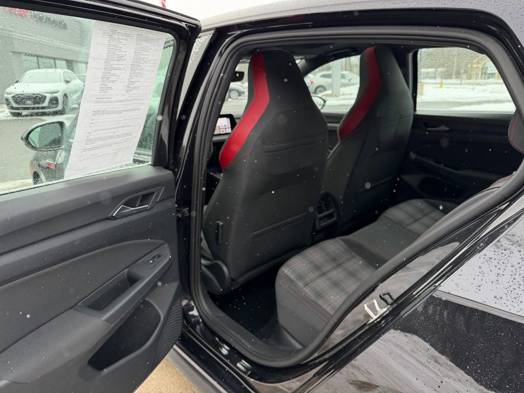 Used 2022 Volkswagen GTI SE image 29