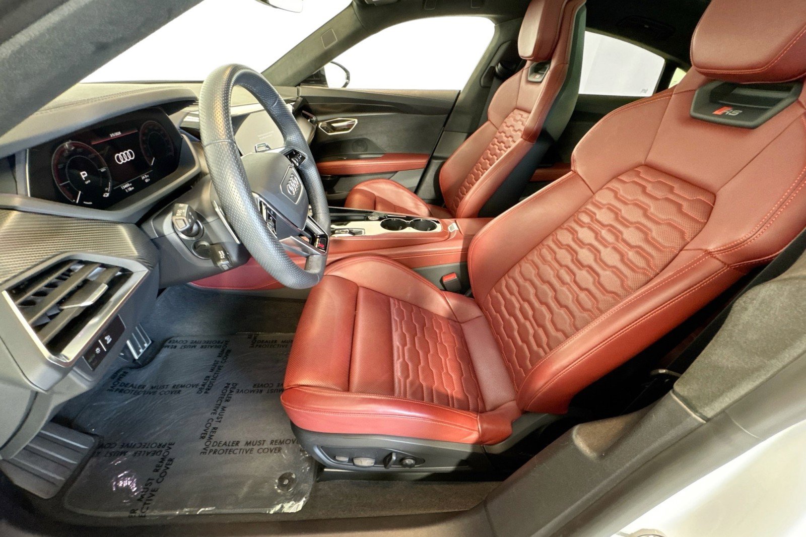 Used 2024 Audi RS e-tron GT w/ Carbon Performance Package image 20