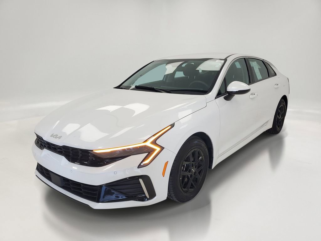 Used 2025 Kia K5 LXS image 3