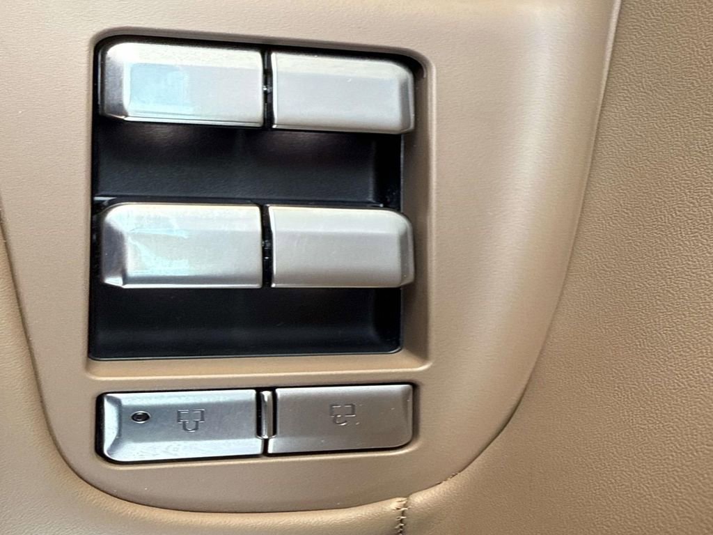 New 2025 Lincoln Navigator Black Label image 19