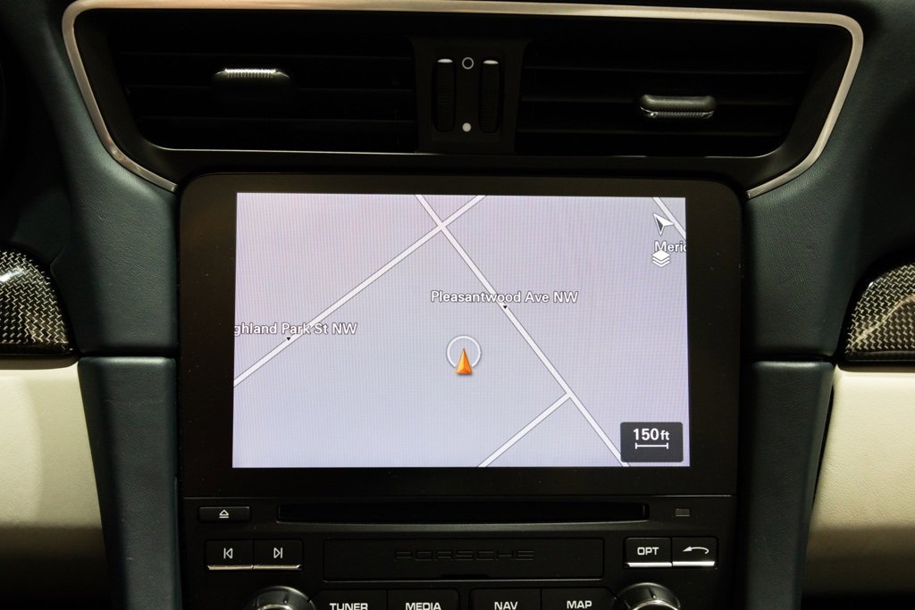 Used 2018 Porsche 911 Targa 4 GTS image 33