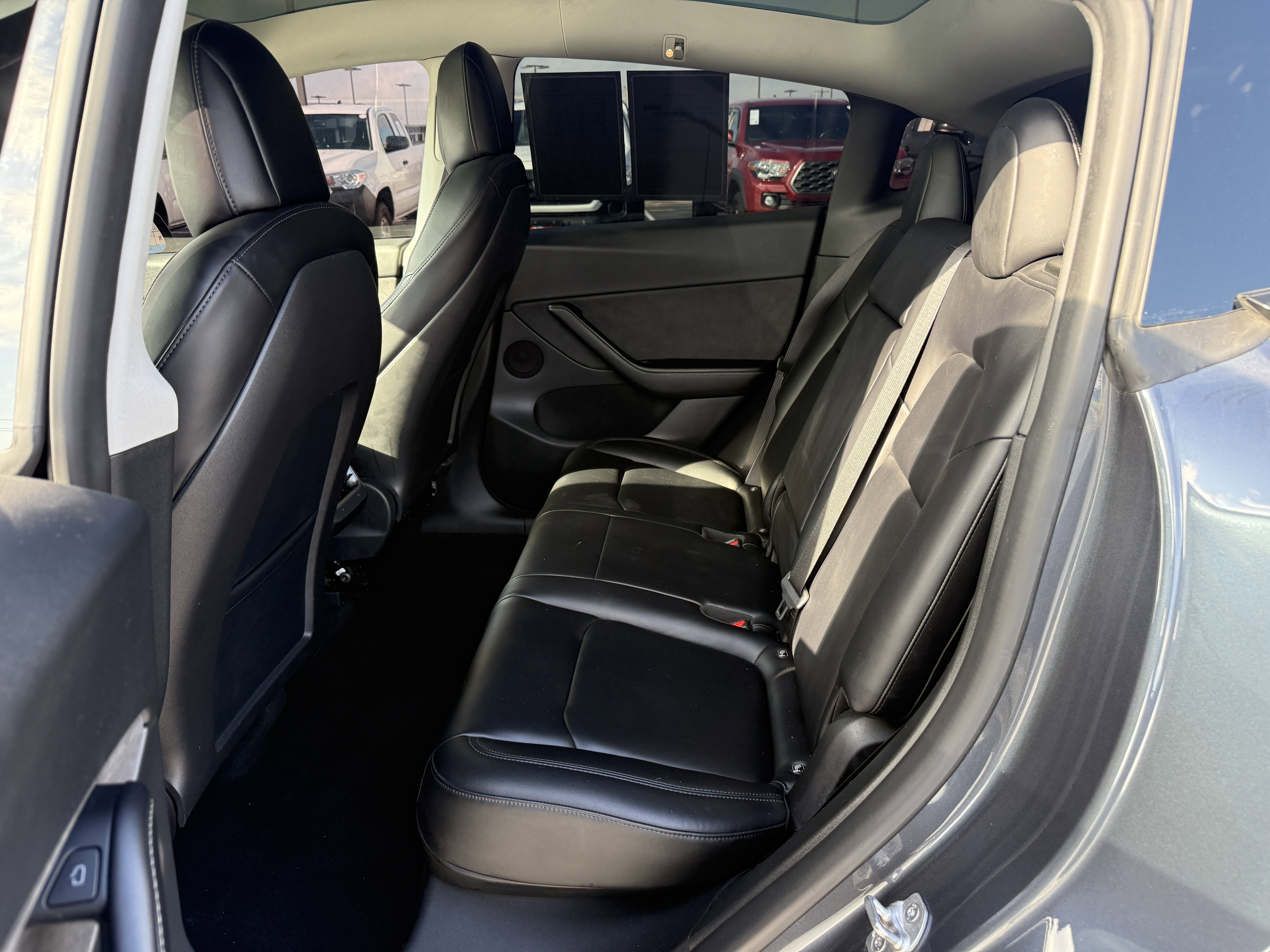 Used 2022 Tesla Model Y Performance image 56