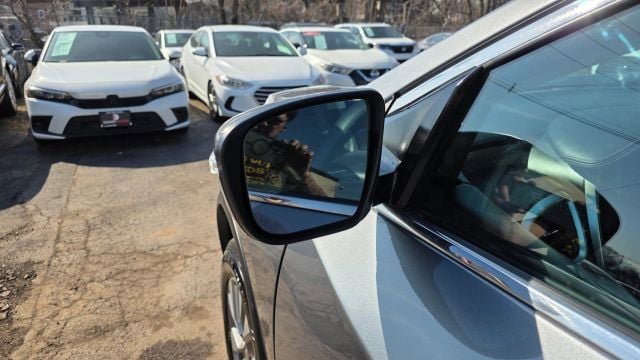 Used 2016 Nissan Murano S AWD/4WD image 46