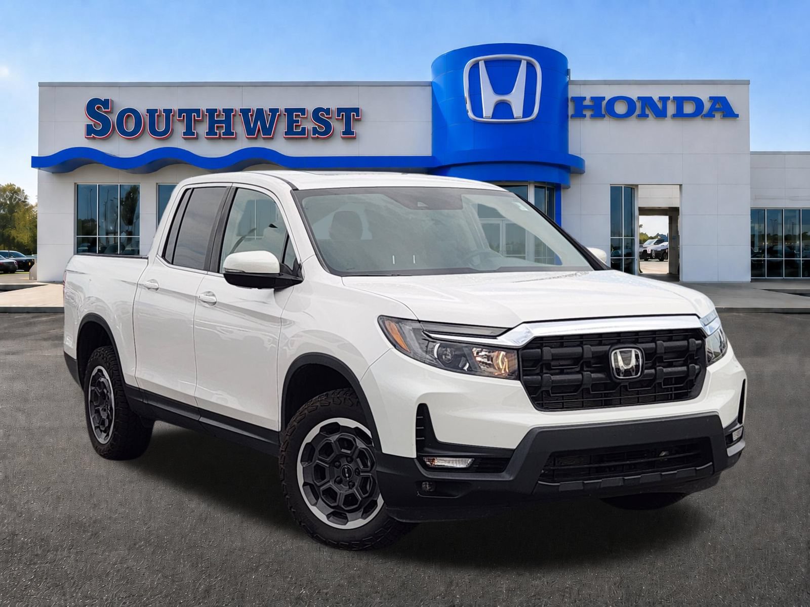 Used 2024 Honda Ridgeline RTL+ image 1