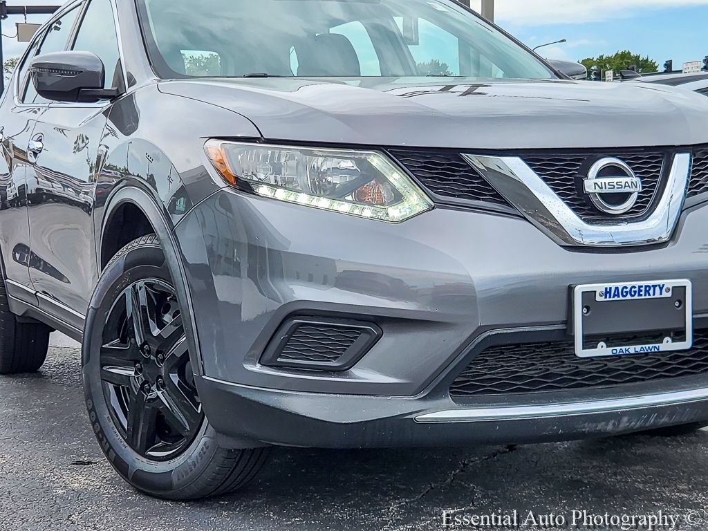 Used 2015 Nissan Rogue S AWD/4WD image 2