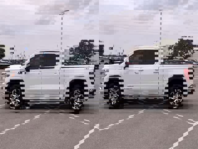 Used 2021 GMC Sierra 1500 SLT image 3