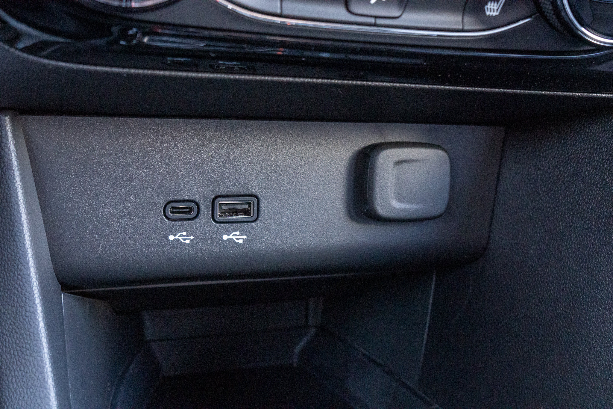 New 2026 Buick Encore GX Sport Touring w/ Comfort Package FWD image 21