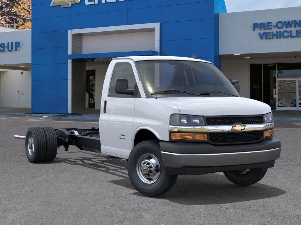 New 2025 Chevrolet Express 3500 w/ Power Convenience Package RWD image 7