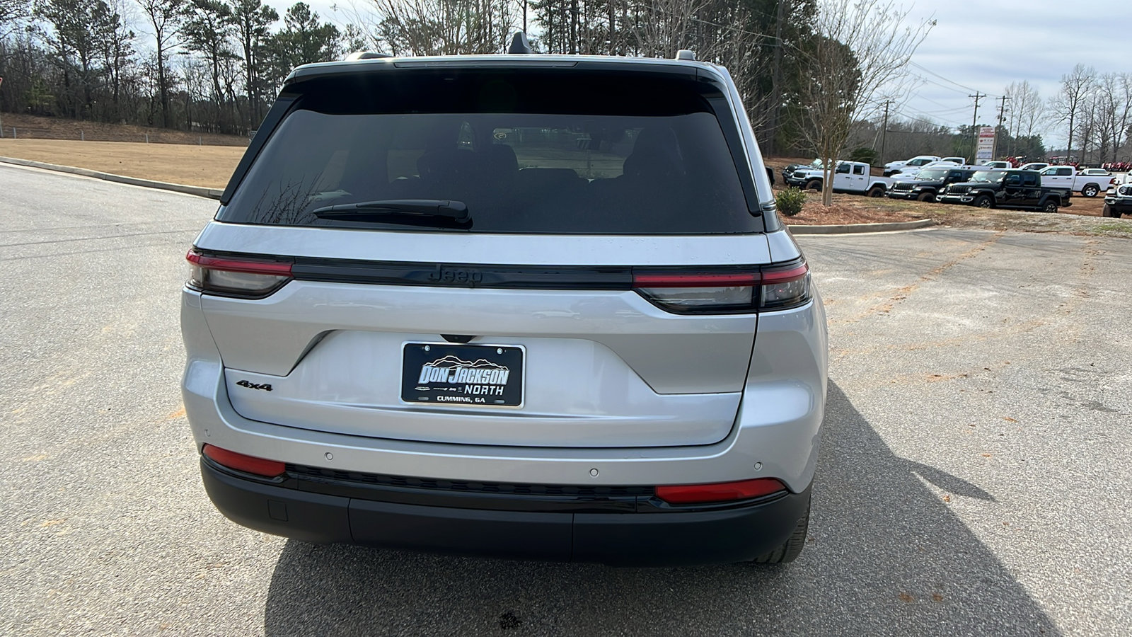 New 2025 Jeep Grand Cherokee 4WD image 9