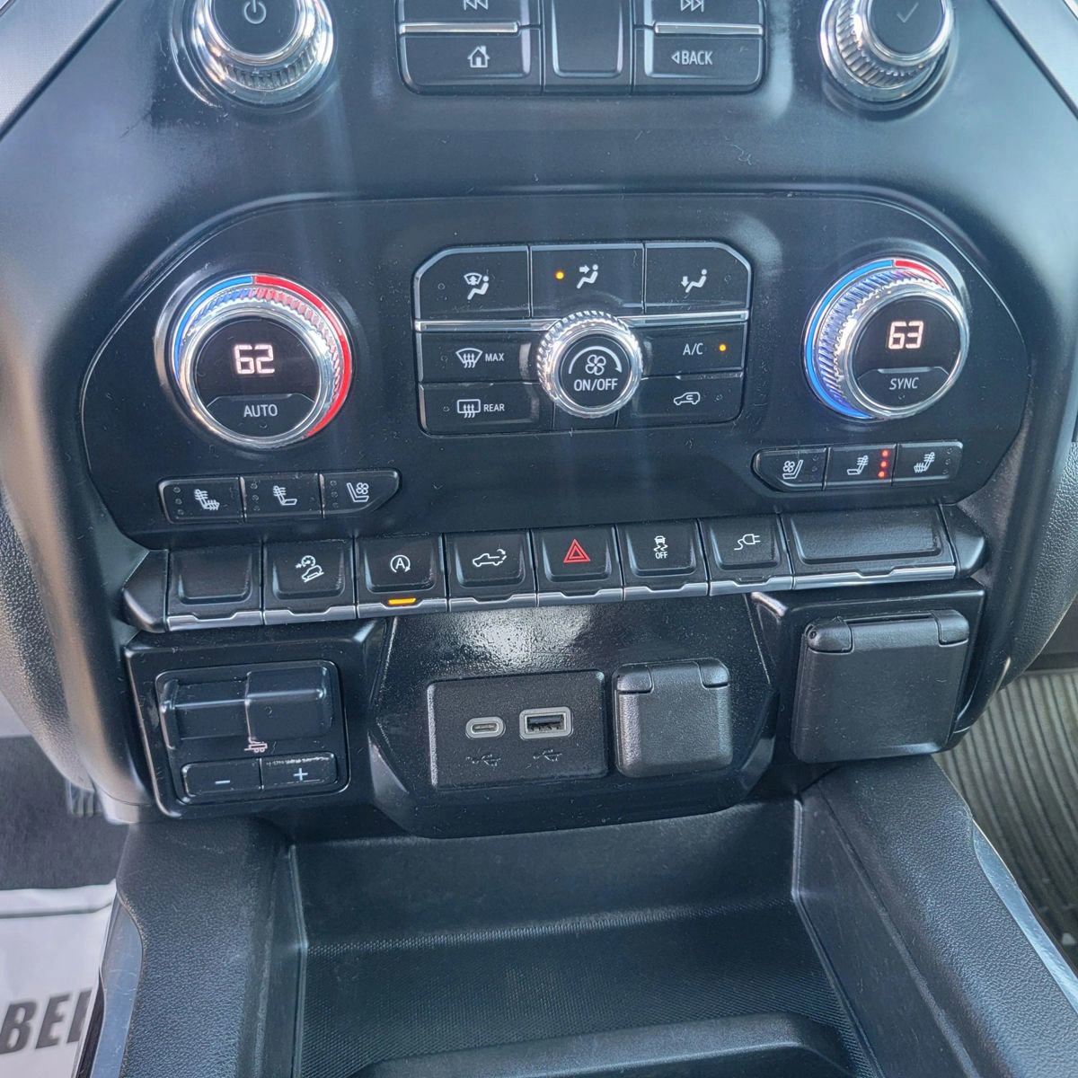 Used 2021 GMC Sierra 1500 SLT w/ SLT Premium Package image 18